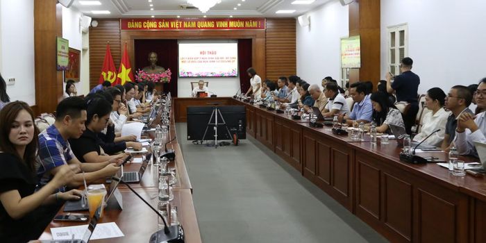 Hội thảo có sự tham gia của đại diện nhiều cơ quan quản lý, doanh nghiệp.