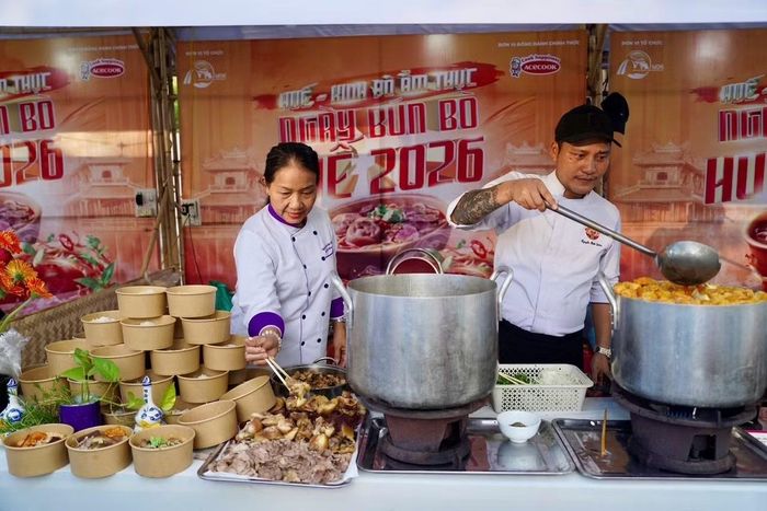 Điểm nhấn của chương trình là Liên hoan bún Huế toàn quốc quy tụ các nghệ nhân, đầu bếp tiêu biểu trên cả nước.
