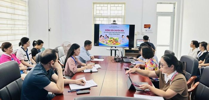 Các đại biểu dự tại điểm cầu Trung tâm Kiểm soát bệnh tật tỉnh.