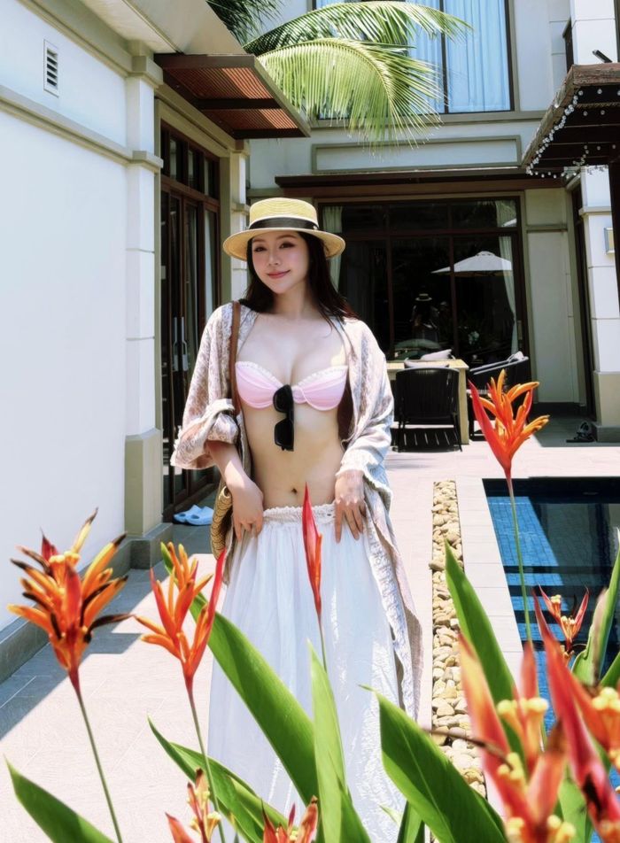 Body nóng bỏng của Quỳnh Kool. Ảnh FBNV