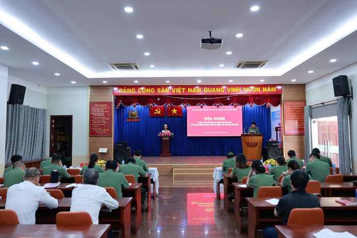 Quang cảnh hội nghị
