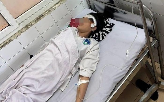 Nữ điều dưỡng đang được điều trị tại bệnh viện. (Ảnh: Mạng xã hội)