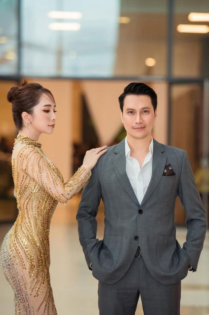 Được biết, cặp đôi đã chung tiền mua chung nhà và đang hoàn thiện để có một tổ ấm sau khi công khai chuyện tình cảm.