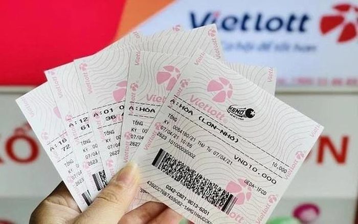Người trúng thưởng Vietlott sẽ nộp 10% tiền thuế theo giá trị giải thưởng.