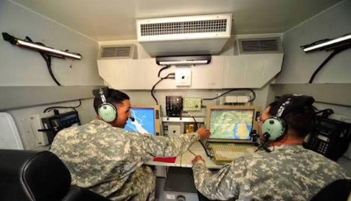 Theo các tài liệu kỹ thuật được công bố, radar AN/TPY-2 có tầm phát hiện tối đa gần 3.000 km, tùy mục tiêu và chế độ hoạt động.