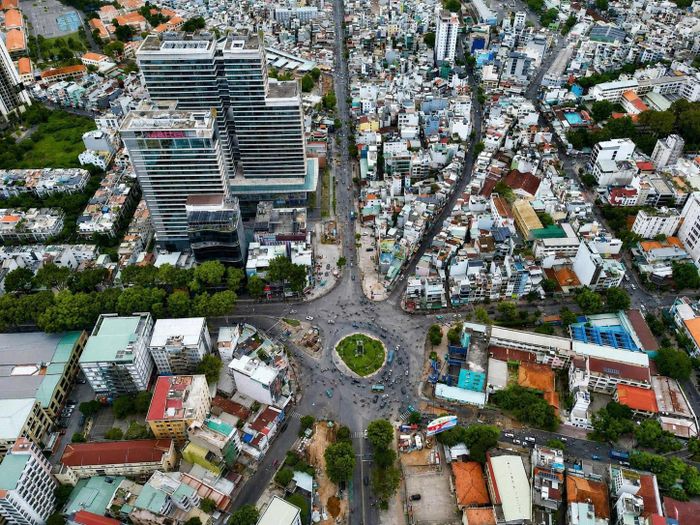 Khu vực vòng xoay công trường Dân Chủ. Ảnh: VTC News.