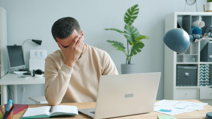 AI đang biến việc rà soát dấu vết số thành một bước phổ biến trong quy trình tuyển dụng. Ảnh minh họa: Vitaly Gariev/Pexels.