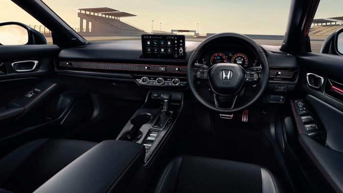 Khoang lái của Honda Civic 2026 có thiết kế không quá khác biệt so với bản tiền nhiệm. Ảnh: Honda.
