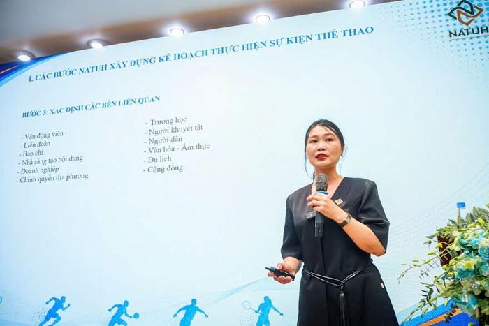 Bà Nguyễn Thị Thu Thủy - Chủ tịch kiêm Tổng Giám đốc Natuh, với nội dung về xây dựng giá trị cho sự kiện thể thao