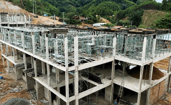 Công trình Trường PTNT liên cấp Tiểu học - THCS Đắc Pring đang hoàn thiện cơ bản. Ảnh: BQL
