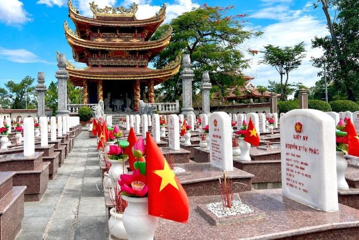 Giữa đại ngàn Trường Sơn, Nghĩa trang Liệt sĩ Quốc gia Trường Sơn là nơi yên nghỉ của 10.263 Anh hùng liệt sĩ. Ảnh: Nguyên Linh - TTXVN