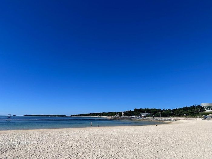 Khu vực đi để du khách đi dạo và ngắm cảnh tại bãi biển Emerald Beach. Ảnh: Nguyễn Tuyến - Pv TTXVN tại Nhật Bản