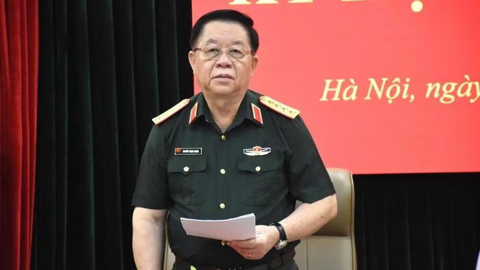 Đại tướng Nguyễn Trọng Nghĩa phát biểu tại phiên họp.