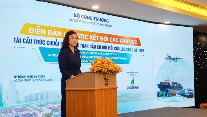 Bà Phan Thị Thắng, Thứ trưởng Công thương phát biểu tại sự kiện.