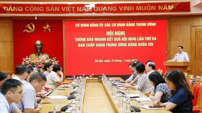 Cơ quan Đảng ủy các cơ quan Đảng Trung ương tổ chức thông báo nhanh kết quả Hội nghị Trung ương 3 khóa XIV.