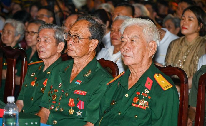 Các cựu chiến binh tham dự chương trình. 