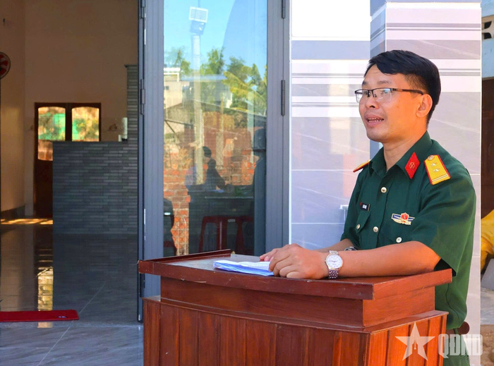  Trung tá Lê Đức Thiện, Chính trị viên Kho K64 phát biểu. 