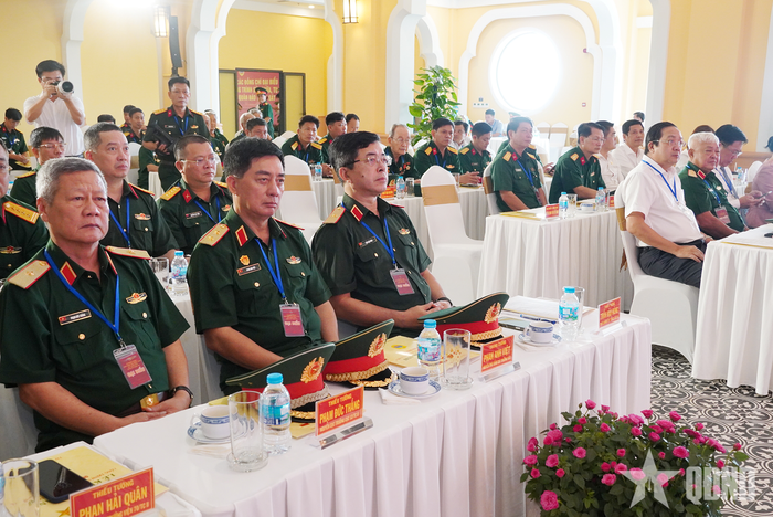  Thủ trưởng Tổng cục II, lãnh đạo tỉnh Tây Ninh cùng các đại biểu tham dự buổi lễ.