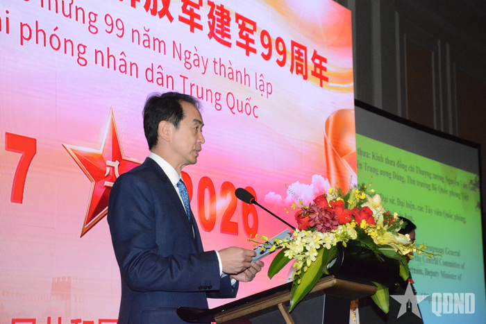 Đại sứ Hà Vĩ phát biểu tại sự kiện.