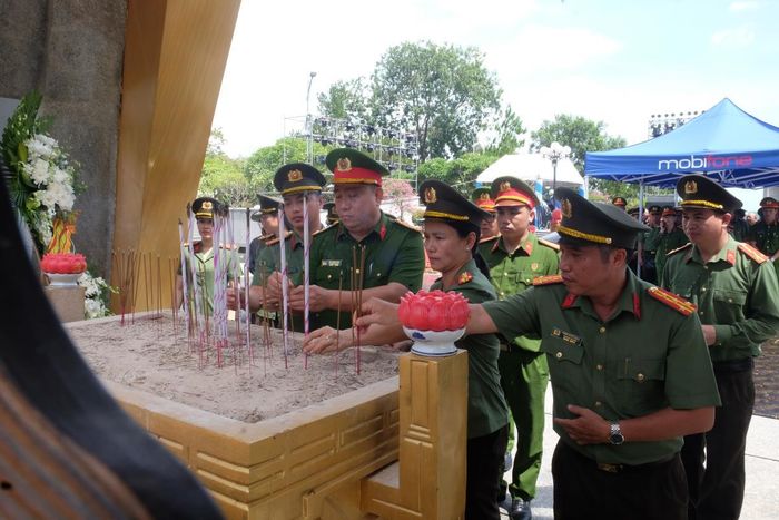 CBCS CATP Đà Nẵng dâng hương