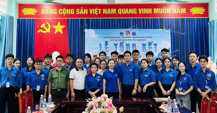 Chiến dịch tình nguyện "Mùa Hè Xanh 2026” của tuổi trẻ trường ĐH Tài chính - Ngân hàng Hà Nội với nhiều công trình, phần việc thiết thực, góp phần hỗ trợ người dân và trẻ em vùng cao xã Yên Minh, tỉnh Tuyên Quang.