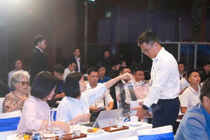 Cổ đông biểu quyết thông qua các nội dung tại ĐHĐCĐ bất thường năm 2026