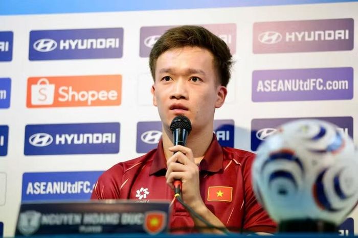 Hoàng Đức và Bùi Hoàng Việt Anh có cùng mức định giá 325.000 euro.