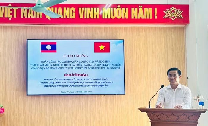 Ông Nguyễn Đình Hải, Phó Giám đốc Sở GD&ĐT Quảng Trị phát biểu tại chương trình.