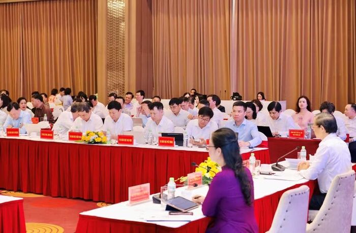 Quang cảnh hội nghị.