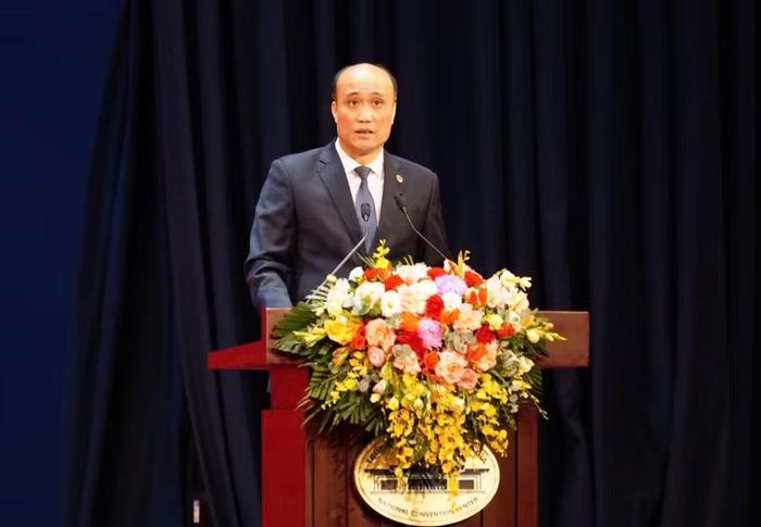 PGS.TS Tô Văn Hòa – Bí thư Đảng ủy, Hiệu trưởng Trường ĐH Luật Hà Nội.