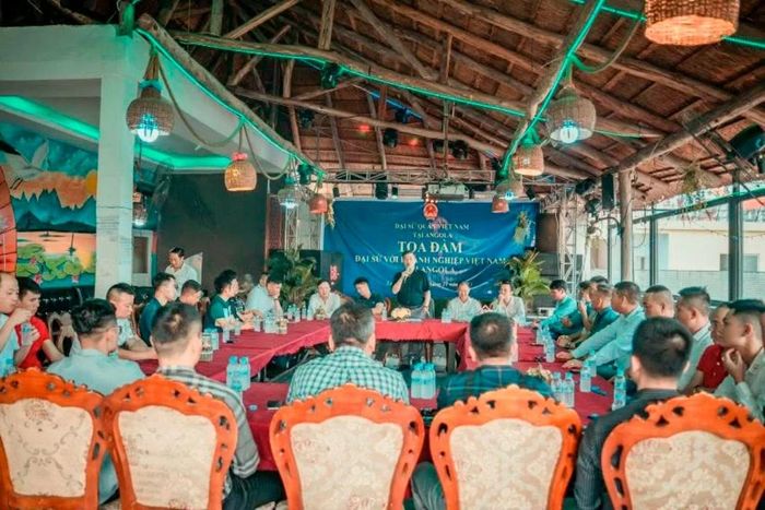 Hợp tác kinh tế, thương mại và đầu tư được xem là một trong những trụ cột quan trọng của quan hệ song phương. Theo Đại sứ, cần có những giải pháp gì để thúc đẩy kim ngạch thương mại, tăng cường kết nối doanh nghiệp và khuyến khích đầu tư hai chiều giữa Việt Nam và Angola?