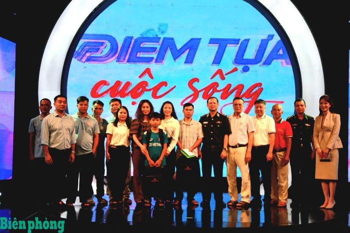 Các đại biểu tham dự chương trình. Ảnh: Lương Linh