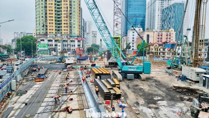 Ga S3 được xây dựng ngầm với kết cấu hai tầng, dài khoảng 220m, rộng khoảng 20m, thi công theo phương pháp đào mở.