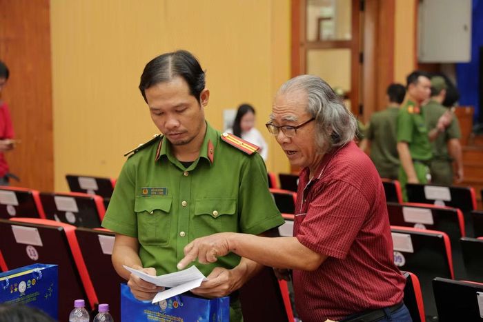 Công an Khánh Hòa phấn đấu hoàn thành việc thu nhận mẫu sinh phẩm ADN cho trên 70% số thân nhân liệt sĩ đủ điều kiện.