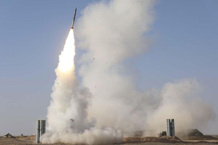 Hệ thống tên lửa phòng không S-400. Ảnh: Bộ Quốc phòng Nga/Global Look Press