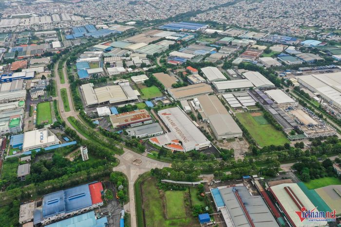 Sau khi cho con trai út phần đất lớn nhất, người cha kiện đòi lại vì cho rằng con bất hiếu. Ảnh minh họa: Nguyễn Huế