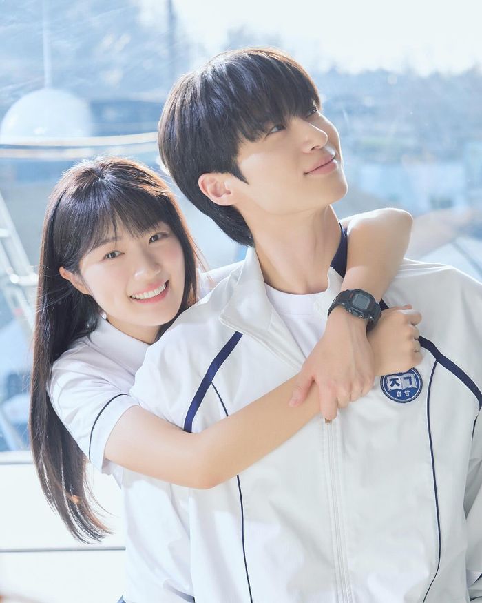 Nam diễn viên nổi tiếng khắp châu Á sau khi đóng chính trong "Cõng anh mà chạy".