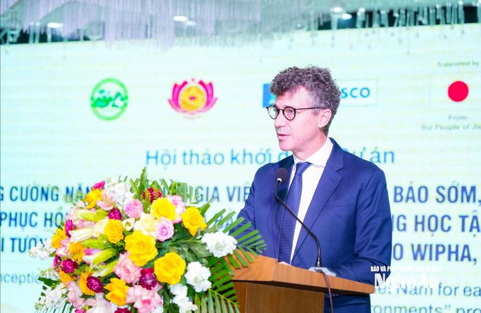 Ông Jonathan Wallace Baker, Trưởng đại diện UNESCO tại Việt Nam, phát biểu tại hội thảo. Ảnh: TL