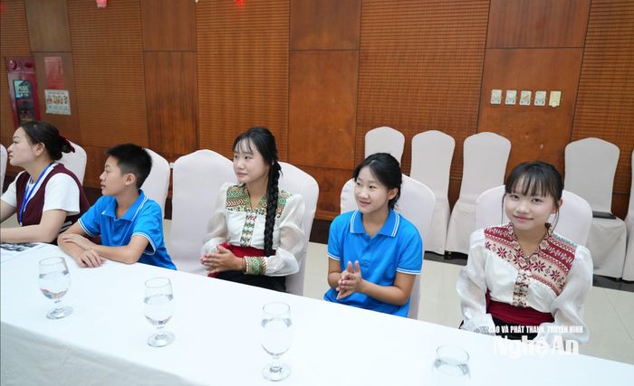 Các học sinh tham dự hội thảo. Ảnh: TL