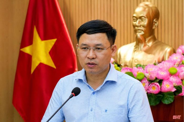 Ông Nguyễn Đức Thắng - Phó Giám đốc Sở Tài chính góp ý dự thảo luật.