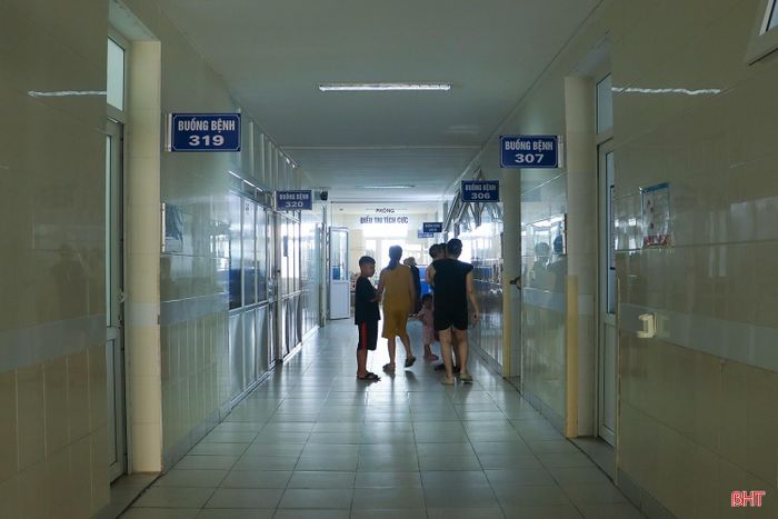 Trẻ nhỏ là nhóm có nguy cơ diễn tiến nặng khi nhiễm Adenovirus.