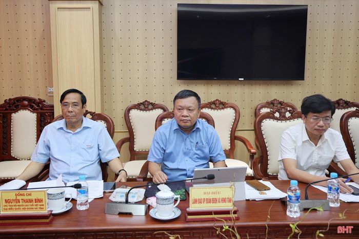 Đại biểu tham dự hội nghị.