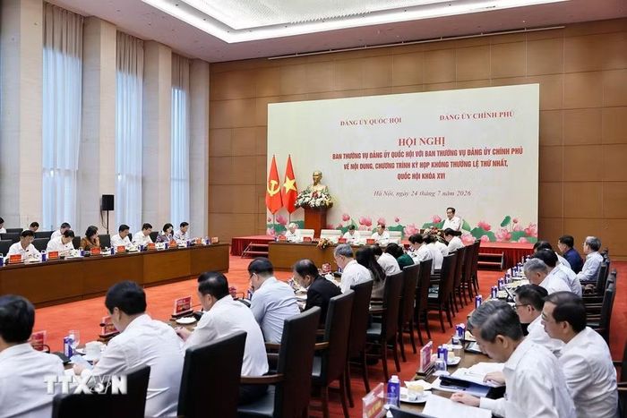 Hội nghị Ban Thường vụ Đảng ủy Quốc hội và Ban Thường vụ Đảng ủy Chính phủ về nội dung, chương trình Kỳ họp không thường lệ thứ nhất, Quốc hội khóa XVI. (Ảnh: Doãn Tấn/TTXVN)