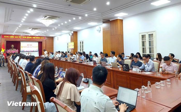 Hội thảo lấy ý kiến hoàn thiện Dự thảo Nghị định sửa đổi, bổ sung một số điều của Nghị định số 147/2024/NĐ-CP ngày 9/11/2024 của Chính phủ quản lý, cung cấp, sử dụng dịch vụ internet và thông tin trên mạng. (Ảnh: Minh Thu/Vietnam+)