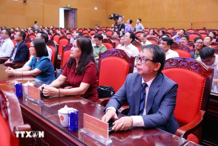 Các đại biểu tham dự buổi lễ. (Ảnh: Phạm Kiên/TTXVN)