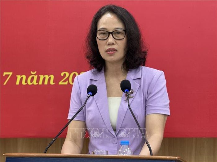 Phó Trưởng ban thường trực Ban Tuyên giáo và Dân vận Đảng ủy Chính phủ Hà Thị Trang phát biểu tại Hội nghị.