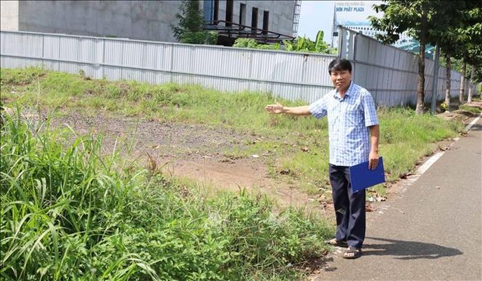 Ông Phạm Văn Dương, xã Phú Riềng, thành phố Đồng Nai cho biết gia đình quyết định nhận chuyển nhượng lô đất vì tin tưởng đây là quỹ đất do Nhà nước tổ chức đấu giá công khai và đã được cấp giấy chứng nhận quyền sử dụng đất.