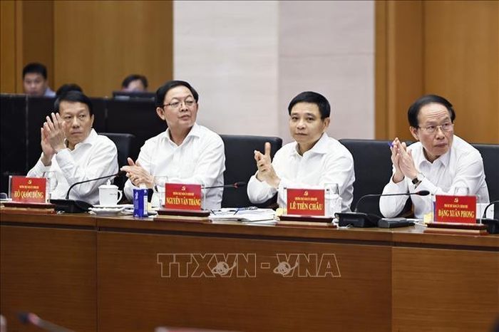 Lãnh đạo Chính phủ dự Hội nghị. Ảnh: Doãn Tấn/TTXVN