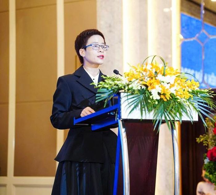 Bà Phạm Thị Huyền Trang xin thôi tư cách thành viên HĐQT độc lập Eximbank nhưng vẫn tiếp tục tham gia HĐQT và giữ cương vị Chủ tịch cho đến khi đại hội kiện toàn nhân sự. (Ảnh: Eximbank)
