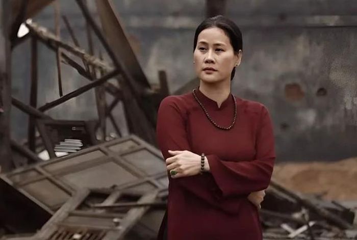 Diễn viên Thân Thúy Hà vào vai bà Kiều trong Mưa Đỏ. Ảnh: FBNV.